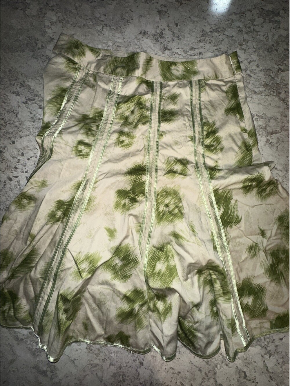 Old Navy Beige Green Satin Floral Pleated Flare Knee Skirt Zip, Size 12